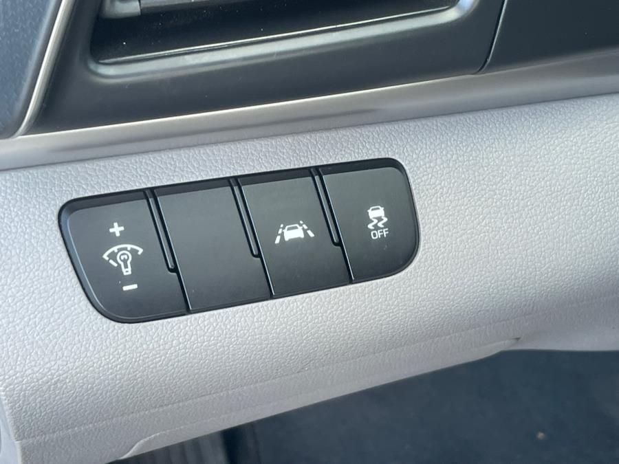 2020 Hyundai Elantra SE IVT SULEV, available for sale in Irvington , New Jersey | Auto Haus of Irvington Corp. Irvington , New Jersey 2020 Hyundai Elantra SE IVT SULEV, available for sale in Irvington , New Jersey | Auto Haus of Irvington Corp. Irvington , New Jersey