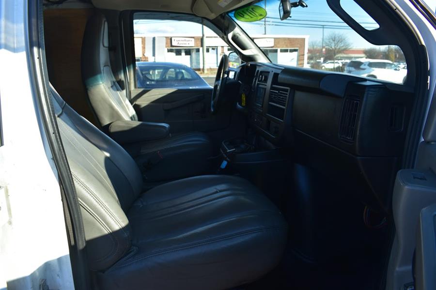 2019 Chevrolet Express Cargo Work Van photo 15