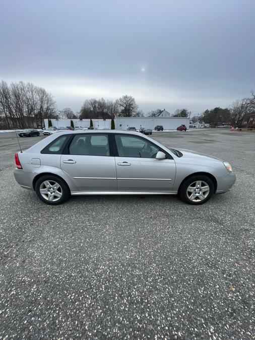 2007 Chevrolet Malibu Maxx LT photo 2