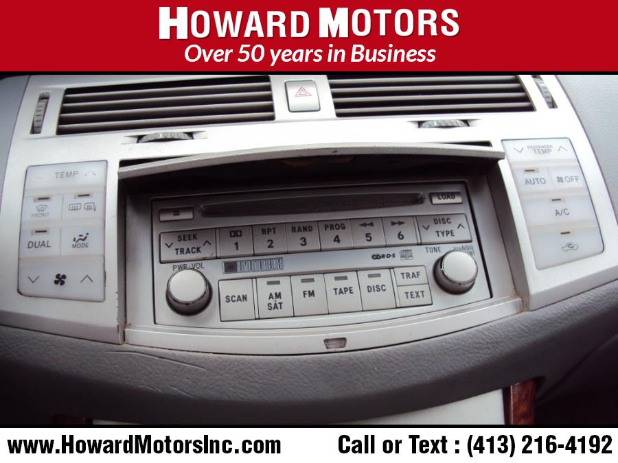 2005 Toyota Avalon 4dr Sdn Limited (Natl), available for sale in Springfield, Massachusetts | Howard Motors. Springfield, Massachusetts 2005 Toyota Avalon 4dr Sdn Limited (Natl), available for sale in Springfield, Massachusetts | Howard Motors. Springfield, Massachusetts