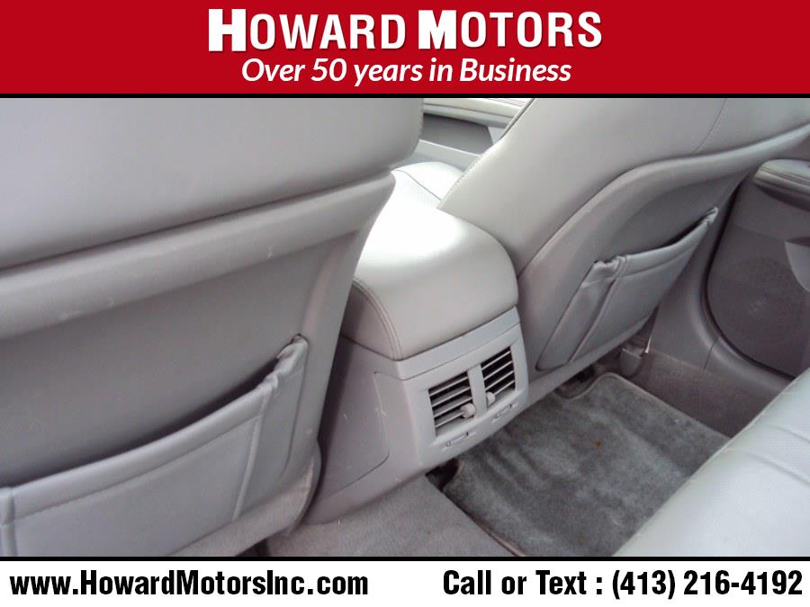 2005 Toyota Avalon 4dr Sdn Limited (Natl), available for sale in Springfield, Massachusetts | Howard Motors. Springfield, Massachusetts 2005 Toyota Avalon 4dr Sdn Limited (Natl), available for sale in Springfield, Massachusetts | Howard Motors. Springfield, Massachusetts