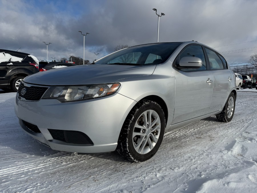 Used 2011 Kia Forte 5-Door in Ortonville, Michigan | Marsh Auto Sales LLC. Ortonville, Michigan