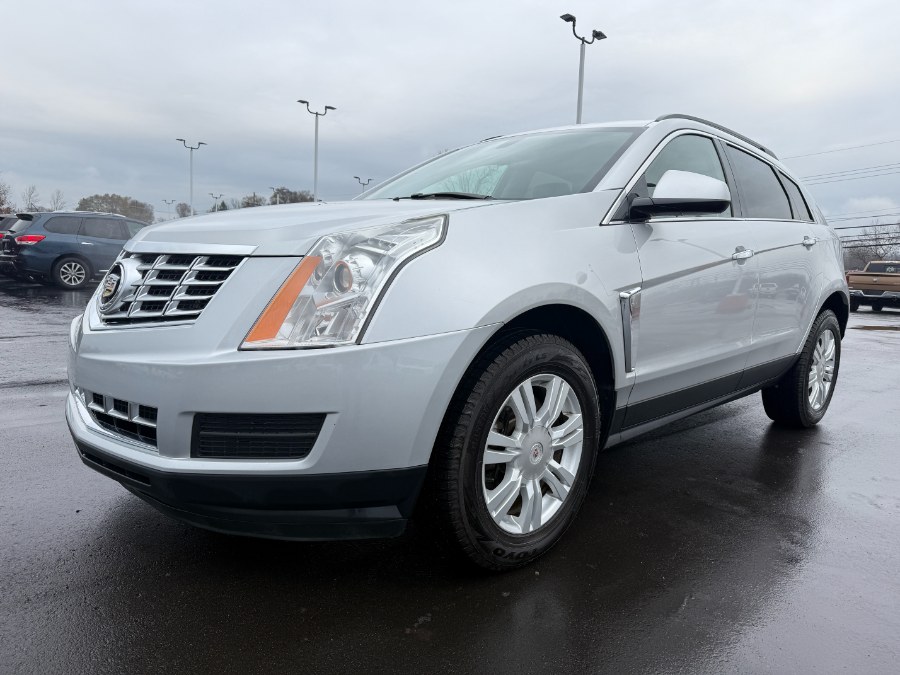 Used 2015 Cadillac SRX in Ortonville, Michigan | Marsh Auto Sales LLC. Ortonville, Michigan