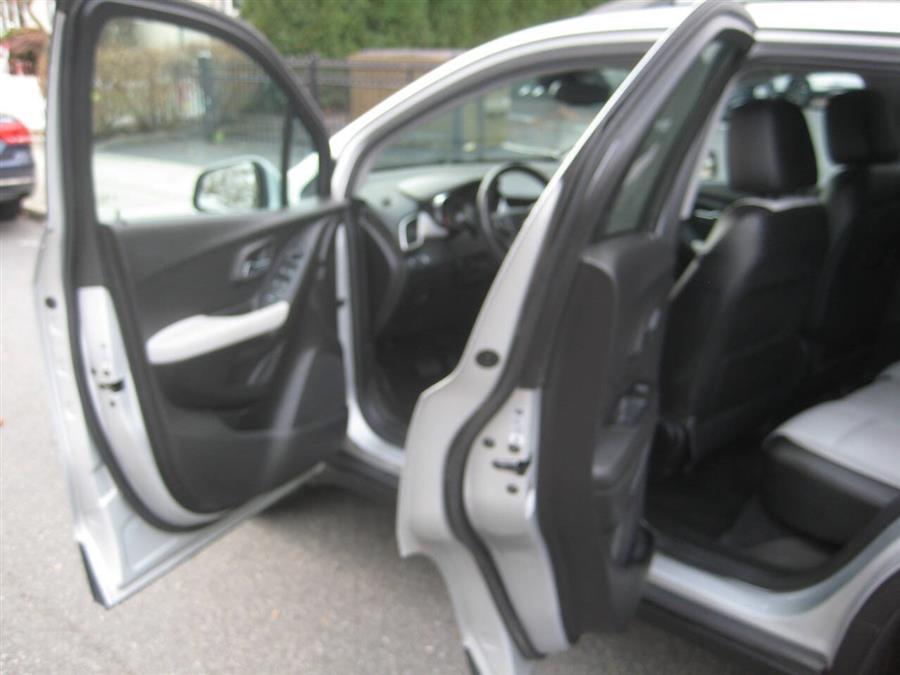2019 Chevrolet Trax LT AWD 4dr Crossover, available for sale in Massapequa, New York | Rite Choice Auto Inc.. Massapequa, New York 2019 Chevrolet Trax LT AWD 4dr Crossover, available for sale in Massapequa, New York | Rite Choice Auto Inc.. Massapequa, New York
