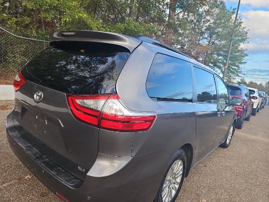 2017 Toyota Sienna Limited FWD 7-Passenger (Natl), available for sale in Brooklyn, New York | Brooklyn Auto Mall LLC. Brooklyn, New York 2017 Toyota Sienna Limited FWD 7-Passenger (Natl), available for sale in Brooklyn, New York | Brooklyn Auto Mall LLC. Brooklyn, New York