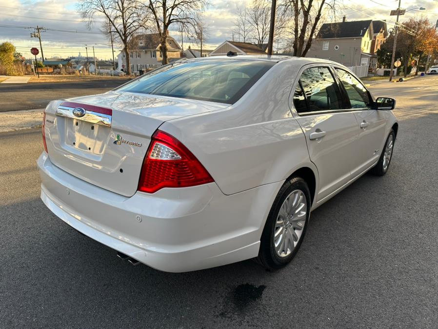 2012 Ford Fusion Hybrid photo 8