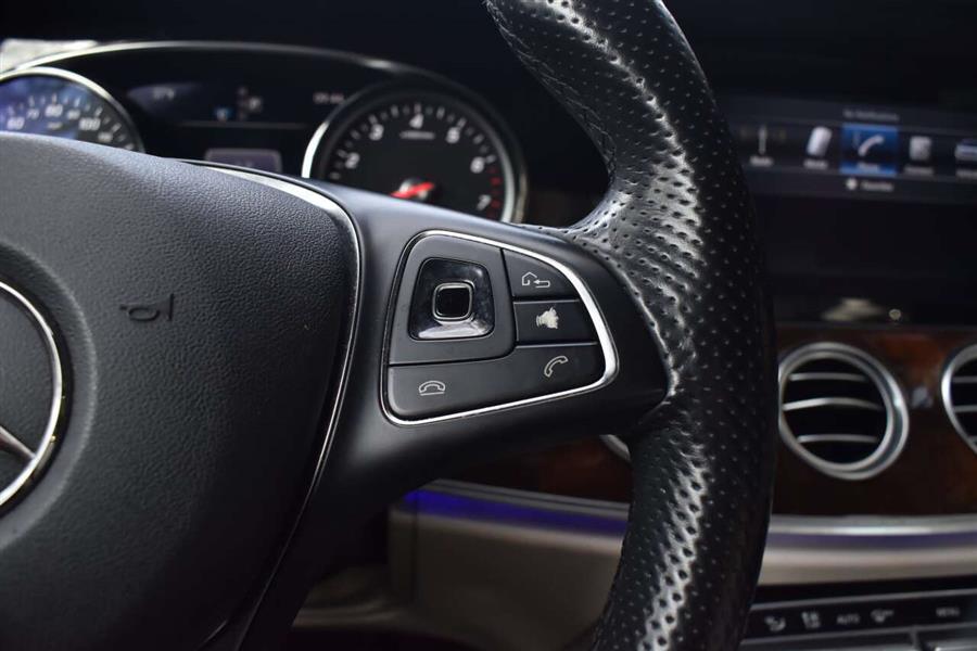 2017 Mercedes-benz E-class E 300 4dr Sedan, available for sale in Great Neck, New York | Camy Cars. Great Neck, New York 2017 Mercedes-benz E-class E 300 4dr Sedan, available for sale in Great Neck, New York | Camy Cars. Great Neck, New York