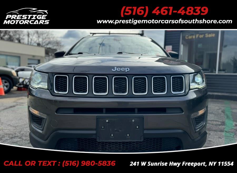 Used 2018 Jeep Compass in Freeport, New York | Prestige Motor Cars. Freeport, New York