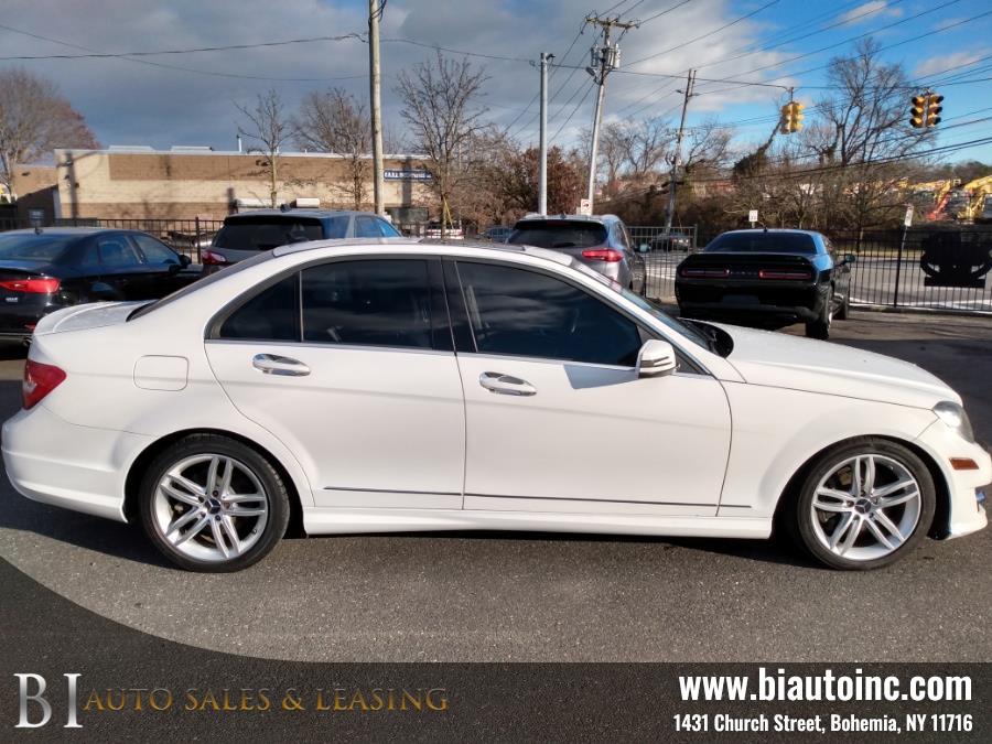 2013 Mercedes-Benz C-Class C300 Sport photo 3