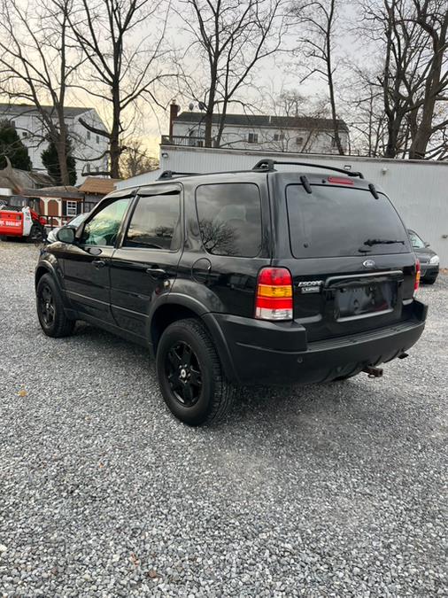 2003 Ford Escape Limited photo 2