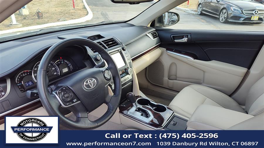 2014 Toyota Camry 4dr Sdn I4 Auto XLE, available for sale in Wilton, Connecticut | Performance Motor Cars Of Connecticut LLC. Wilton, Connecticut 2014 Toyota Camry 4dr Sdn I4 Auto XLE, available for sale in Wilton, Connecticut | Performance Motor Cars Of Connecticut LLC. Wilton, Connecticut
