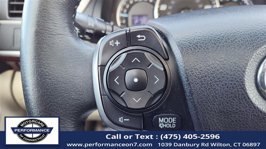 2014 Toyota Camry 4dr Sdn I4 Auto XLE, available for sale in Wilton, Connecticut | Performance Motor Cars Of Connecticut LLC. Wilton, Connecticut 2014 Toyota Camry 4dr Sdn I4 Auto XLE, available for sale in Wilton, Connecticut | Performance Motor Cars Of Connecticut LLC. Wilton, Connecticut