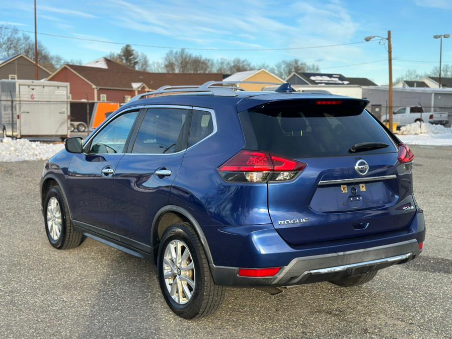 2017 Nissan Rogue SV photo 3