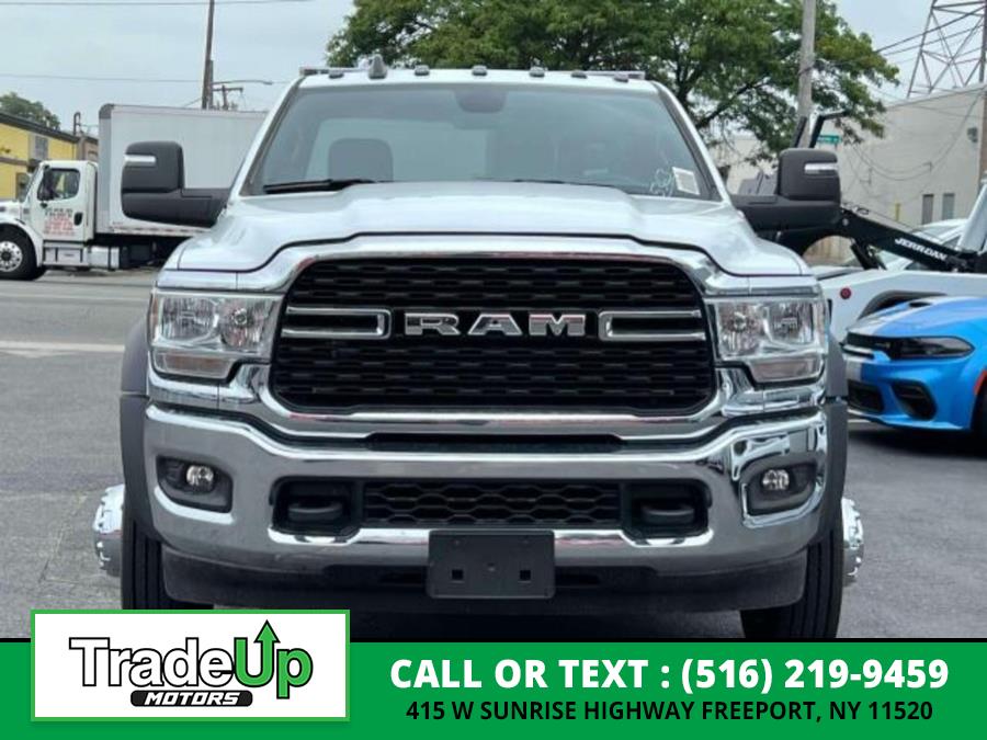 2024 RAM Ram 5500 Chassis Cab null photo 25