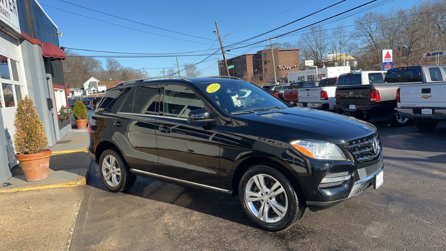 2014 Mercedes-Benz M-Class ML350 photo 3