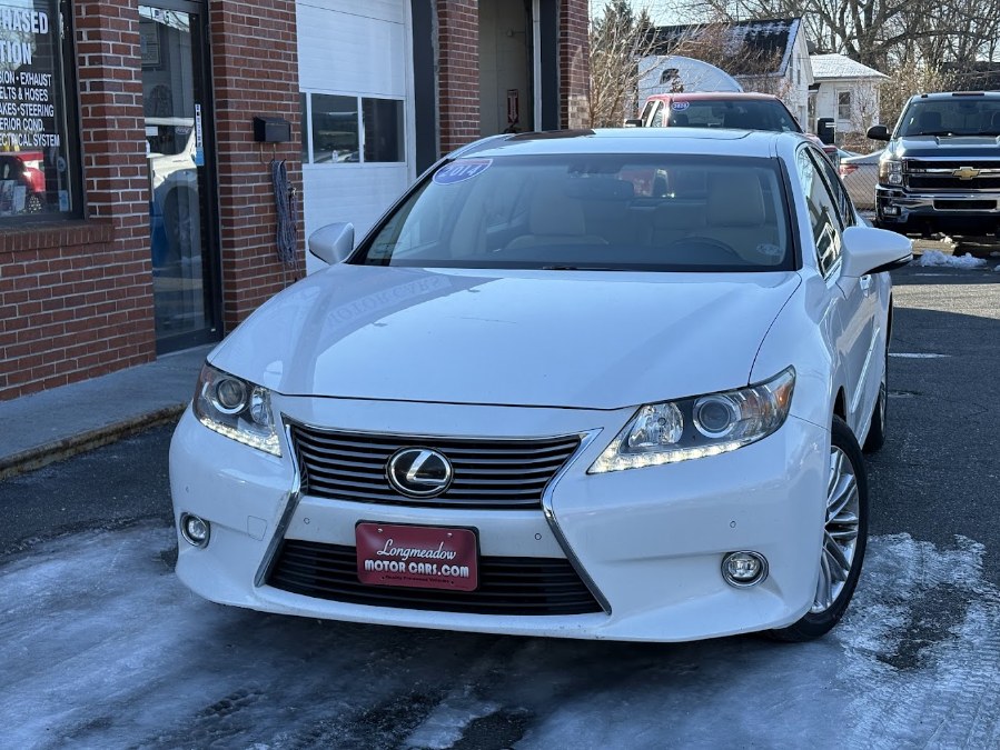 Used Lexus ES 350 4dr Sdn 2014 | Longmeadow Motor Cars. ENFIELD, Connecticut