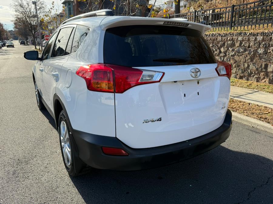 2013 Toyota RAV4 LE photo 6