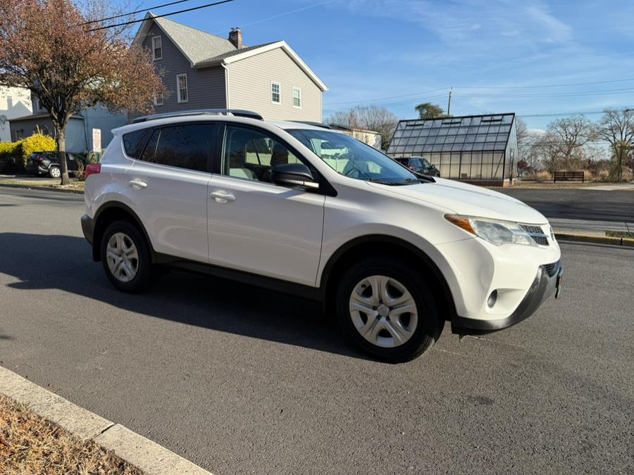 2013 Toyota RAV4 LE photo 9