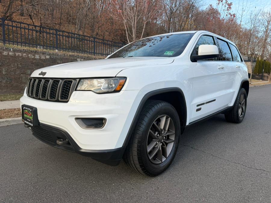 2016 Jeep Grand Cherokee Laredo photo 1