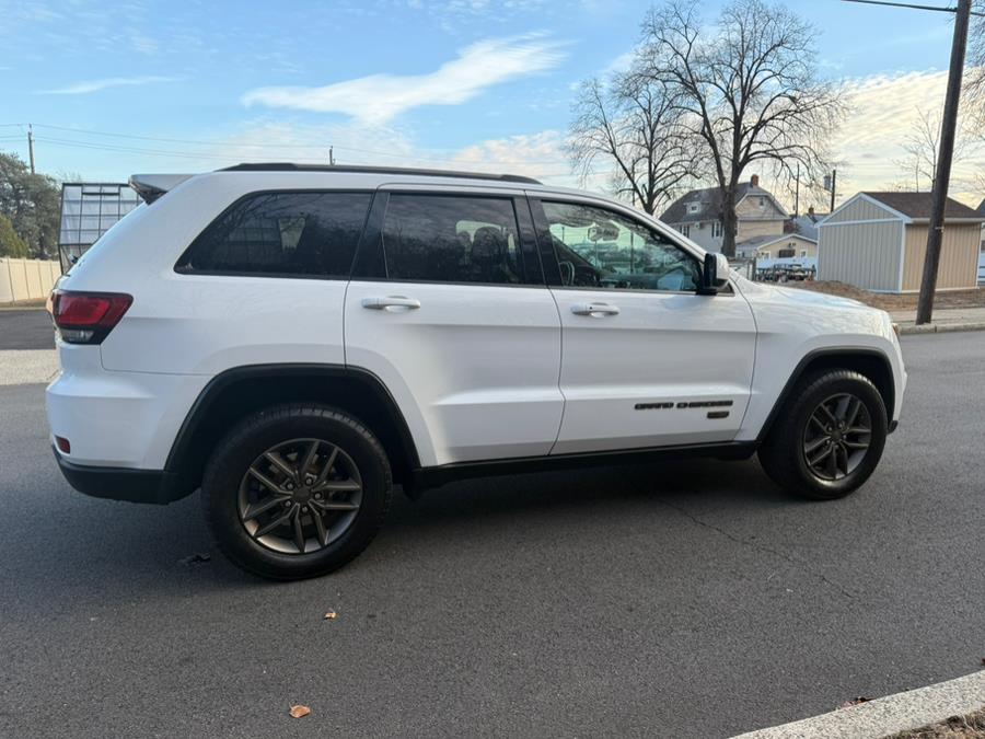 2016 Jeep Grand Cherokee Laredo photo 9