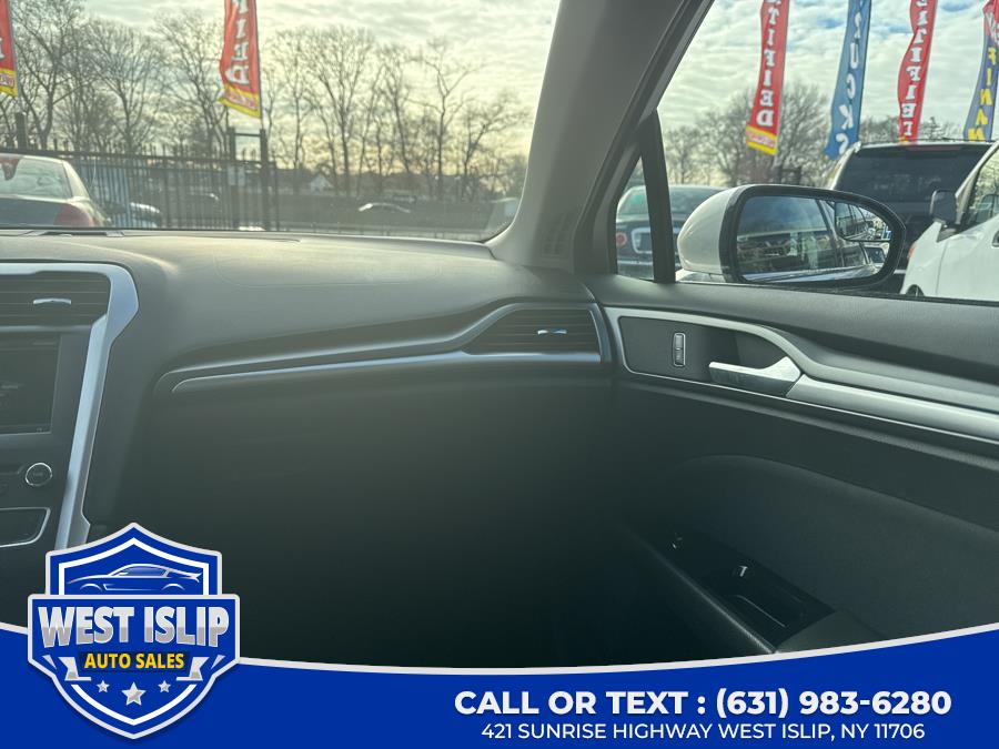 2016 Ford Fusion IVCT Inline-4 HEV 4dr Sdn SE Hybrid FWD, available for sale in West Islip, New York | West Islip Auto Sales. West Islip, New York 2016 Ford Fusion IVCT Inline-4 HEV 4dr Sdn SE Hybrid FWD, available for sale in West Islip, New York | West Islip Auto Sales. West Islip, New York