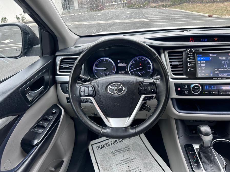 2018 Toyota Highlander XLE V6 AWD (Natl), available for sale in Garfield, New Jersey | Mikes Auto Sales LLC. Garfield, New Jersey 2018 Toyota Highlander XLE V6 AWD (Natl), available for sale in Garfield, New Jersey | Mikes Auto Sales LLC. Garfield, New Jersey