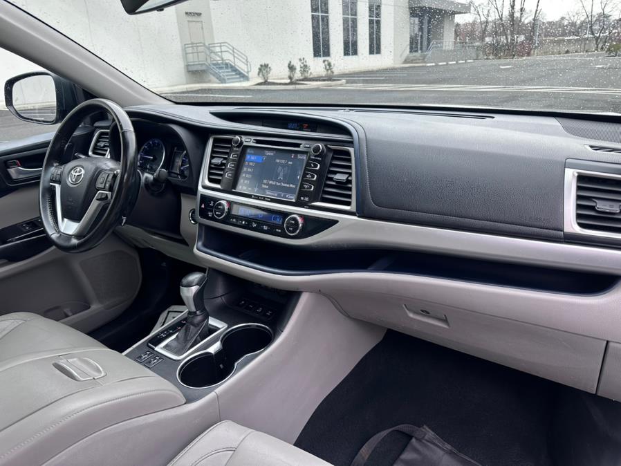 2018 Toyota Highlander XLE V6 AWD (Natl), available for sale in Garfield, New Jersey | Mikes Auto Sales LLC. Garfield, New Jersey 2018 Toyota Highlander XLE V6 AWD (Natl), available for sale in Garfield, New Jersey | Mikes Auto Sales LLC. Garfield, New Jersey