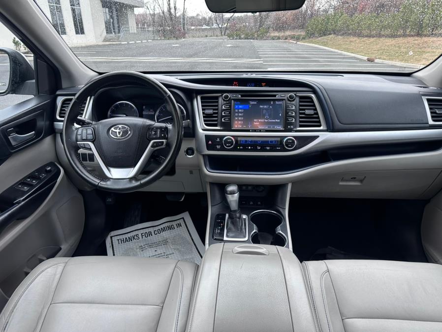 2018 Toyota Highlander XLE V6 AWD (Natl), available for sale in Garfield, New Jersey | Mikes Auto Sales LLC. Garfield, New Jersey 2018 Toyota Highlander XLE V6 AWD (Natl), available for sale in Garfield, New Jersey | Mikes Auto Sales LLC. Garfield, New Jersey