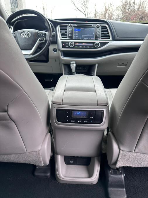2018 Toyota Highlander XLE V6 AWD (Natl), available for sale in Garfield, New Jersey | Mikes Auto Sales LLC. Garfield, New Jersey 2018 Toyota Highlander XLE V6 AWD (Natl), available for sale in Garfield, New Jersey | Mikes Auto Sales LLC. Garfield, New Jersey