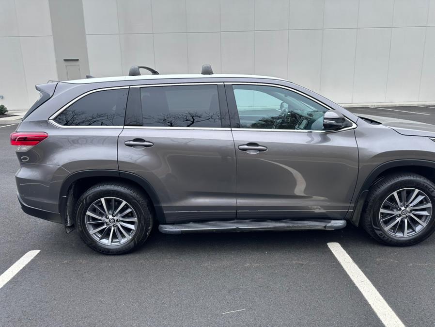 2018 Toyota Highlander XLE V6 AWD (Natl), available for sale in Garfield, New Jersey | Mikes Auto Sales LLC. Garfield, New Jersey 2018 Toyota Highlander XLE V6 AWD (Natl), available for sale in Garfield, New Jersey | Mikes Auto Sales LLC. Garfield, New Jersey
