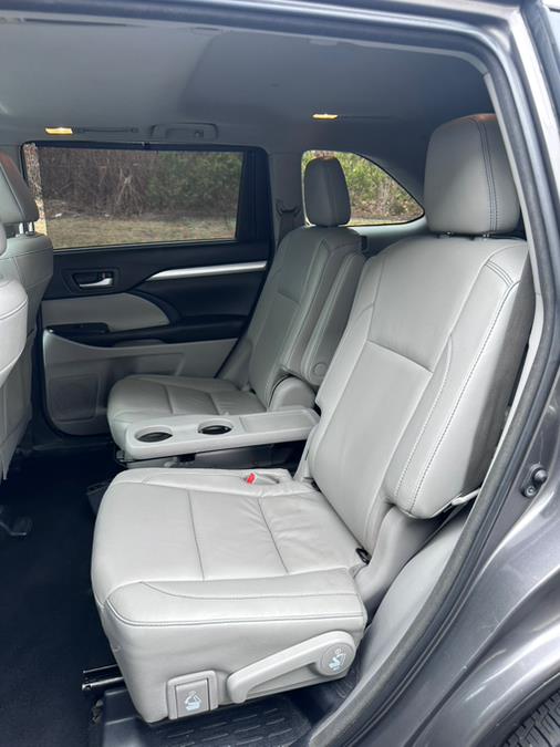 2018 Toyota Highlander XLE V6 AWD (Natl), available for sale in Garfield, New Jersey | Mikes Auto Sales LLC. Garfield, New Jersey 2018 Toyota Highlander XLE V6 AWD (Natl), available for sale in Garfield, New Jersey | Mikes Auto Sales LLC. Garfield, New Jersey