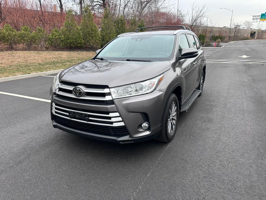 2018 Toyota Highlander XLE V6 AWD (Natl), available for sale in Garfield, New Jersey | Mikes Auto Sales LLC. Garfield, New Jersey 2018 Toyota Highlander XLE V6 AWD (Natl), available for sale in Garfield, New Jersey | Mikes Auto Sales LLC. Garfield, New Jersey
