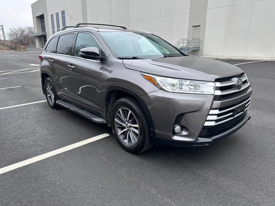 2018 Toyota Highlander XLE V6 AWD (Natl), available for sale in Garfield, New Jersey | Mikes Auto Sales LLC. Garfield, New Jersey 2018 Toyota Highlander XLE V6 AWD (Natl), available for sale in Garfield, New Jersey | Mikes Auto Sales LLC. Garfield, New Jersey