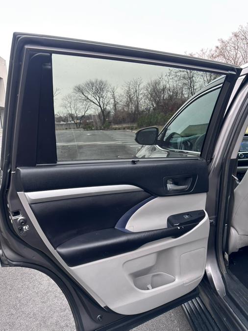 2018 Toyota Highlander XLE V6 AWD (Natl), available for sale in Garfield, New Jersey | Mikes Auto Sales LLC. Garfield, New Jersey 2018 Toyota Highlander XLE V6 AWD (Natl), available for sale in Garfield, New Jersey | Mikes Auto Sales LLC. Garfield, New Jersey