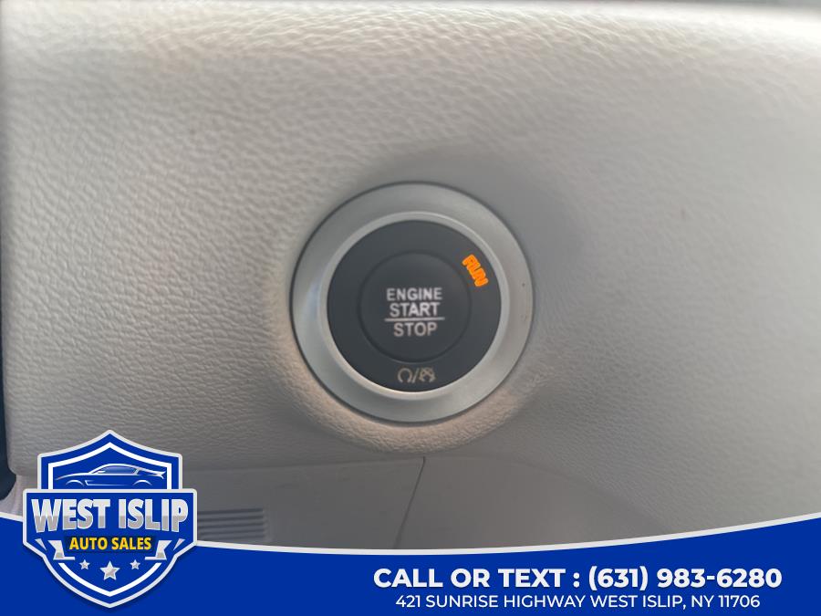 2017 Chrysler Pacifica Touring FWD, available for sale in West Islip, New York | West Islip Auto Sales. West Islip, New York 2017 Chrysler Pacifica Touring FWD, available for sale in West Islip, New York | West Islip Auto Sales. West Islip, New York