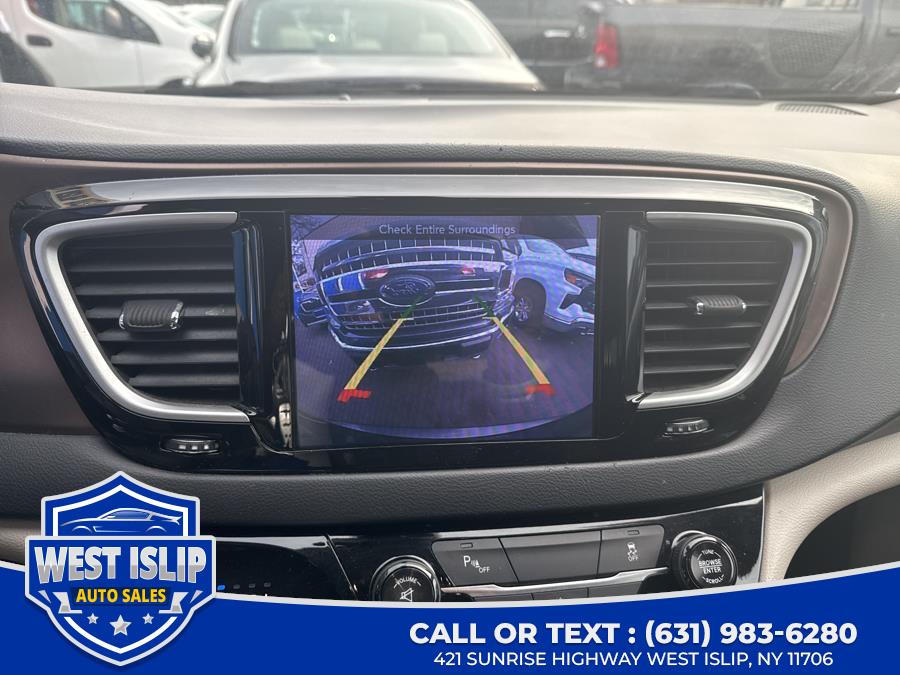 2017 Chrysler Pacifica Touring FWD, available for sale in West Islip, New York | West Islip Auto Sales. West Islip, New York 2017 Chrysler Pacifica Touring FWD, available for sale in West Islip, New York | West Islip Auto Sales. West Islip, New York