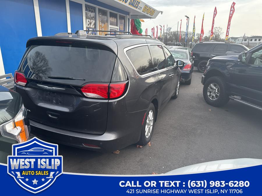 2017 Chrysler Pacifica Touring FWD, available for sale in West Islip, New York | West Islip Auto Sales. West Islip, New York 2017 Chrysler Pacifica Touring FWD, available for sale in West Islip, New York | West Islip Auto Sales. West Islip, New York