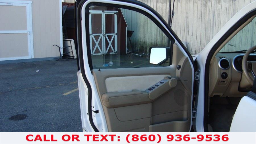 2010 Mercury Mountaineer AWD 4dr Premier, available for sale in Hartford, Connecticut | Lee Motors Sales Inc. Hartford, Connecticut 2010 Mercury Mountaineer AWD 4dr Premier, available for sale in Hartford, Connecticut | Lee Motors Sales Inc. Hartford, Connecticut