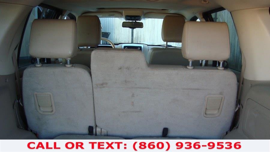 2010 Mercury Mountaineer AWD 4dr Premier, available for sale in Hartford, Connecticut | Lee Motors Sales Inc. Hartford, Connecticut 2010 Mercury Mountaineer AWD 4dr Premier, available for sale in Hartford, Connecticut | Lee Motors Sales Inc. Hartford, Connecticut