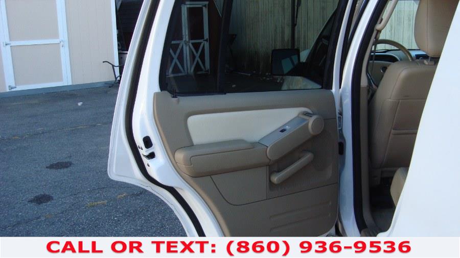 2010 Mercury Mountaineer AWD 4dr Premier, available for sale in Hartford, Connecticut | Lee Motors Sales Inc. Hartford, Connecticut 2010 Mercury Mountaineer AWD 4dr Premier, available for sale in Hartford, Connecticut | Lee Motors Sales Inc. Hartford, Connecticut