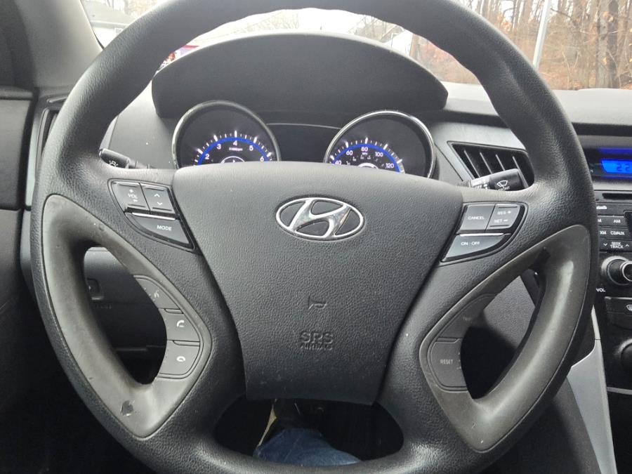 2011 Hyundai Sonata 4dr Sdn 2.4L Auto GLS PZEV *Ltd Avail*, available for sale in Bloomingdale, New Jersey | Bloomingdale Auto Group. Bloomingdale, New Jersey 2011 Hyundai Sonata 4dr Sdn 2.4L Auto GLS PZEV *Ltd Avail*, available for sale in Bloomingdale, New Jersey | Bloomingdale Auto Group. Bloomingdale, New Jersey