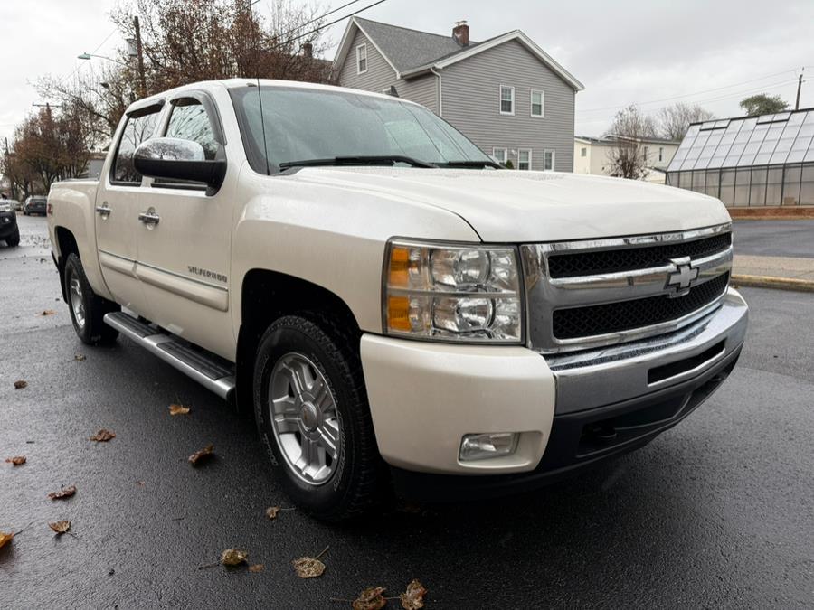 2011 Chevrolet Silverado 1500 LT photo 13