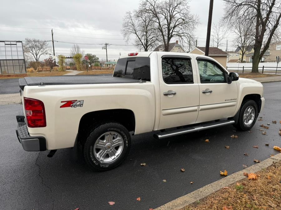 2011 Chevrolet Silverado 1500 LT photo 10