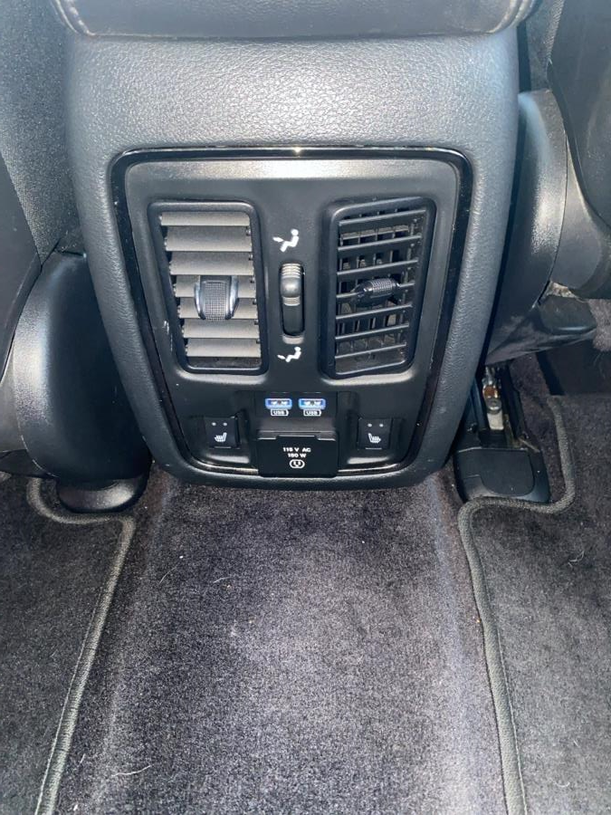 2018 Jeep Grand Cherokee Overland 4x4, available for sale in Worcester, Massachusetts | Worcester Auto Outlet LLC. Worcester, Massachusetts 2018 Jeep Grand Cherokee Overland 4x4, available for sale in Worcester, Massachusetts | Worcester Auto Outlet LLC. Worcester, Massachusetts