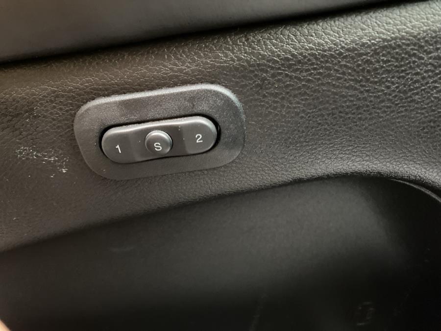 2018 Jeep Grand Cherokee Overland 4x4, available for sale in Worcester, Massachusetts | Worcester Auto Outlet LLC. Worcester, Massachusetts 2018 Jeep Grand Cherokee Overland 4x4, available for sale in Worcester, Massachusetts | Worcester Auto Outlet LLC. Worcester, Massachusetts