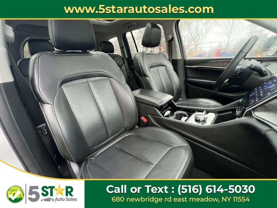 2023 Jeep Grand Cherokee Limited 4x4, available for sale in East Meadow, New York | 5 Star Auto Sales Inc. East Meadow, New York 2023 Jeep Grand Cherokee Limited 4x4, available for sale in East Meadow, New York | 5 Star Auto Sales Inc. East Meadow, New York