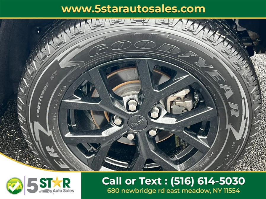 2023 Jeep Grand Cherokee Limited 4x4, available for sale in East Meadow, New York | 5 Star Auto Sales Inc. East Meadow, New York 2023 Jeep Grand Cherokee Limited 4x4, available for sale in East Meadow, New York | 5 Star Auto Sales Inc. East Meadow, New York