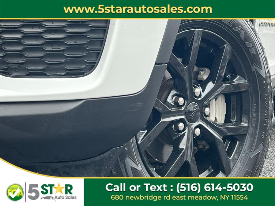 2023 Jeep Grand Cherokee Limited 4x4, available for sale in East Meadow, New York | 5 Star Auto Sales Inc. East Meadow, New York 2023 Jeep Grand Cherokee Limited 4x4, available for sale in East Meadow, New York | 5 Star Auto Sales Inc. East Meadow, New York