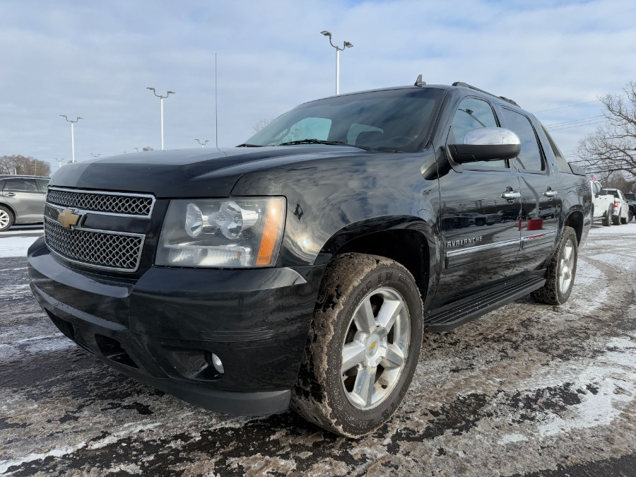 Used 2011 Chevrolet Avalanche in Ortonville, Michigan | Marsh Auto Sales LLC. Ortonville, Michigan