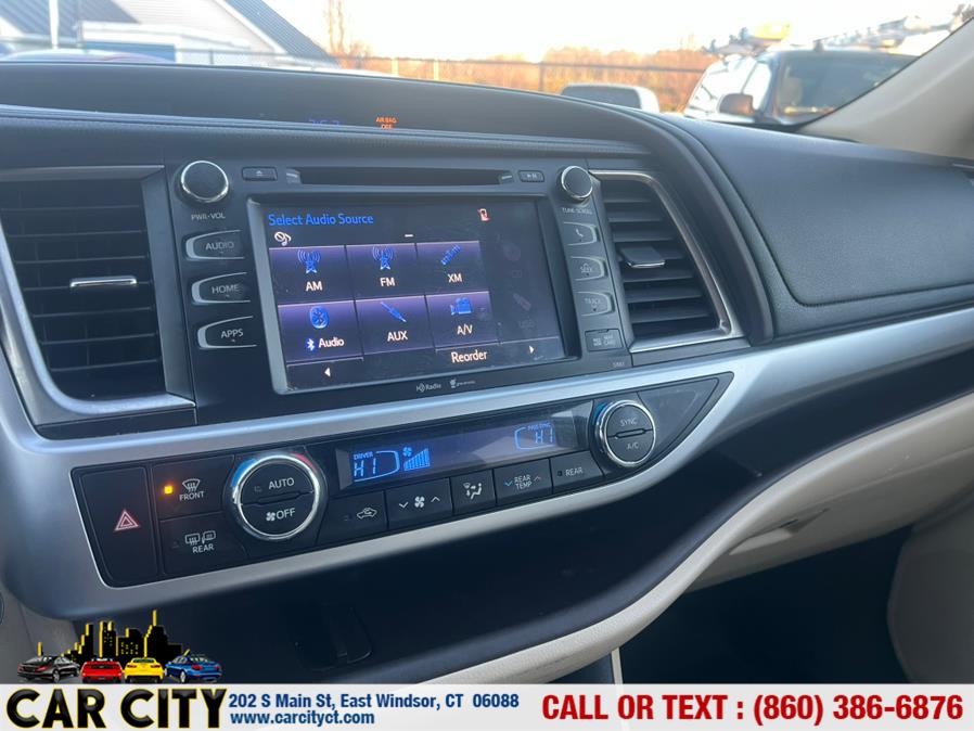 2015 Toyota Highlander AWD 4dr V6 XLE (Natl), available for sale in East Windsor, Connecticut | Car City LLC. East Windsor, Connecticut 2015 Toyota Highlander AWD 4dr V6 XLE (Natl), available for sale in East Windsor, Connecticut | Car City LLC. East Windsor, Connecticut